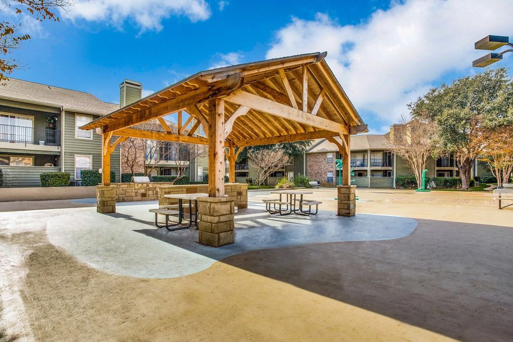 Newport Apartment Real International